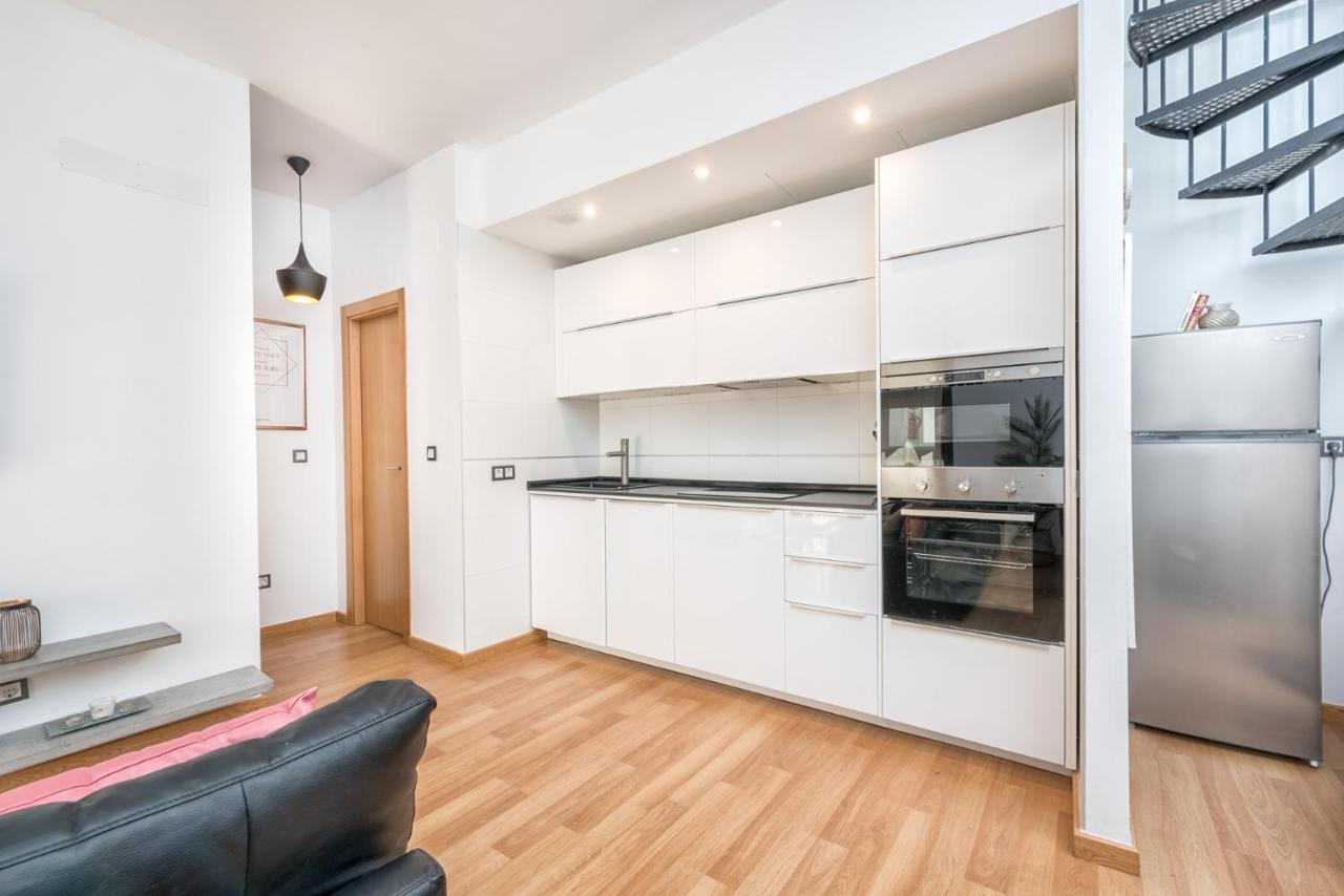 Atico Con Terraza Ac 1Hab En El Centro Y Piscina Comunitaria Apartment Malaga Ngoại thất bức ảnh