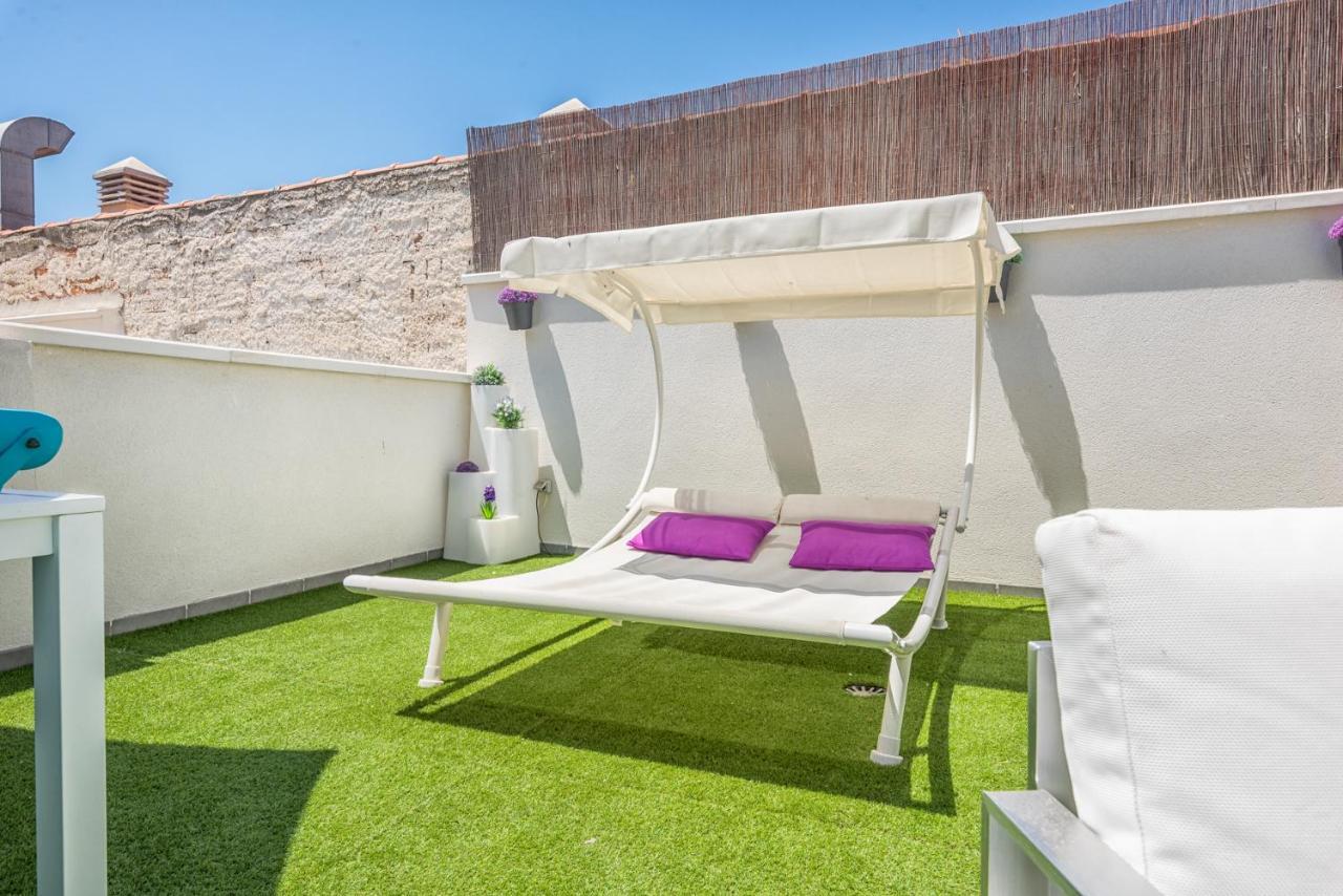Atico Con Terraza Ac 1Hab En El Centro Y Piscina Comunitaria Apartment Malaga Ngoại thất bức ảnh