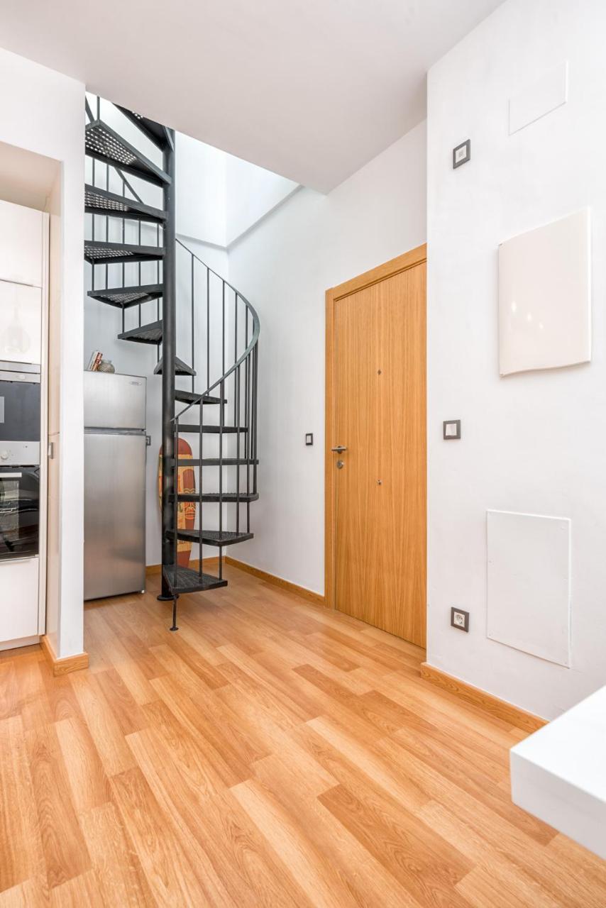 Atico Con Terraza Ac 1Hab En El Centro Y Piscina Comunitaria Apartment Malaga Ngoại thất bức ảnh