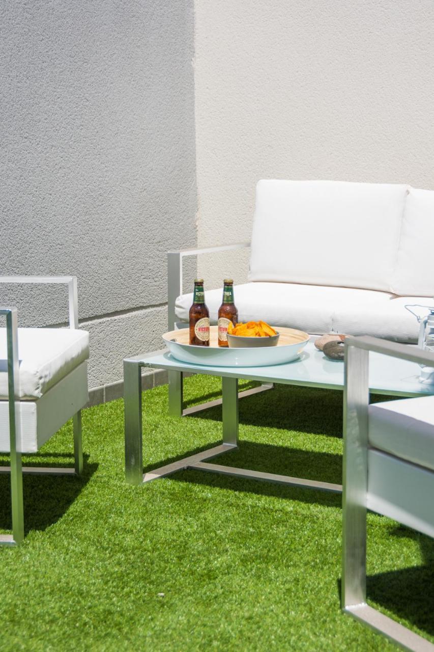 Atico Con Terraza Ac 1Hab En El Centro Y Piscina Comunitaria Apartment Malaga Ngoại thất bức ảnh