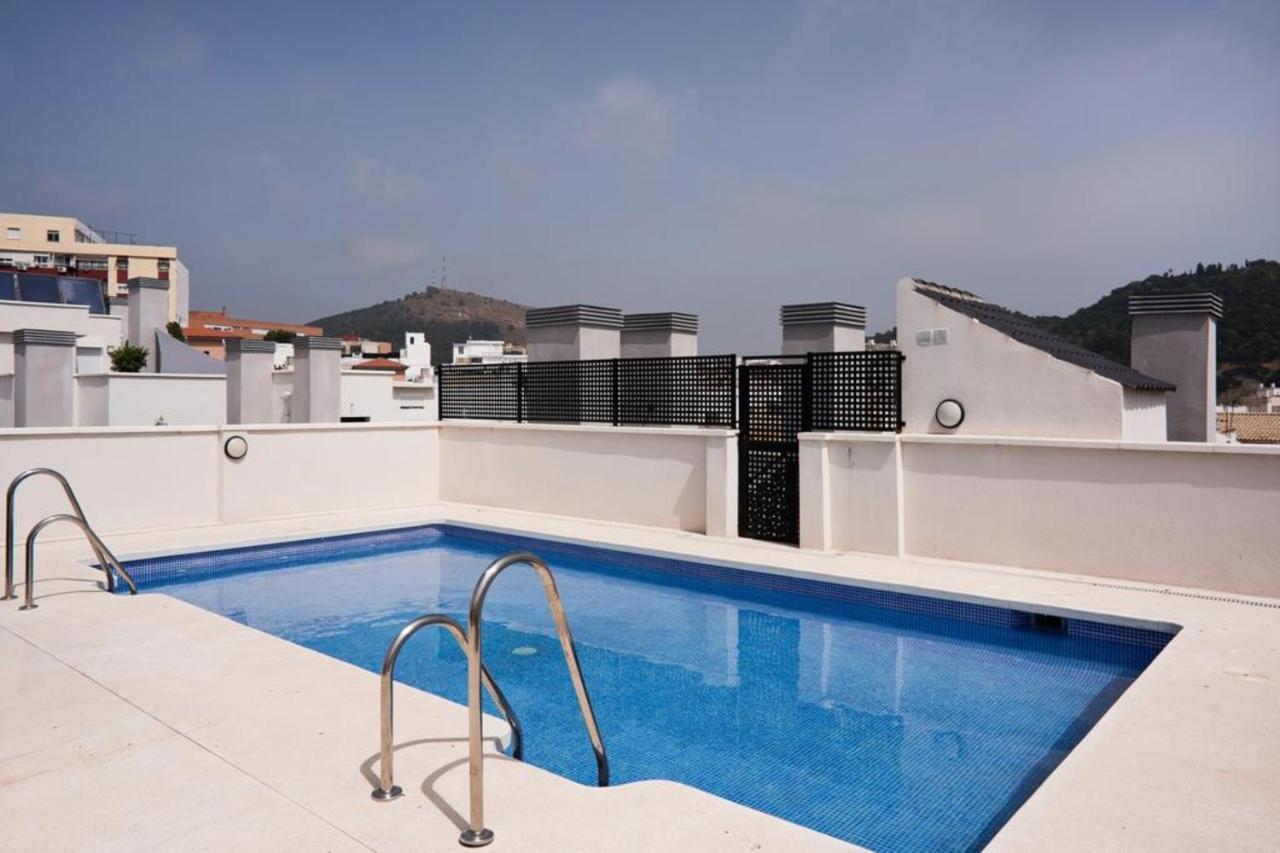 Atico Con Terraza Ac 1Hab En El Centro Y Piscina Comunitaria Apartment Malaga Ngoại thất bức ảnh